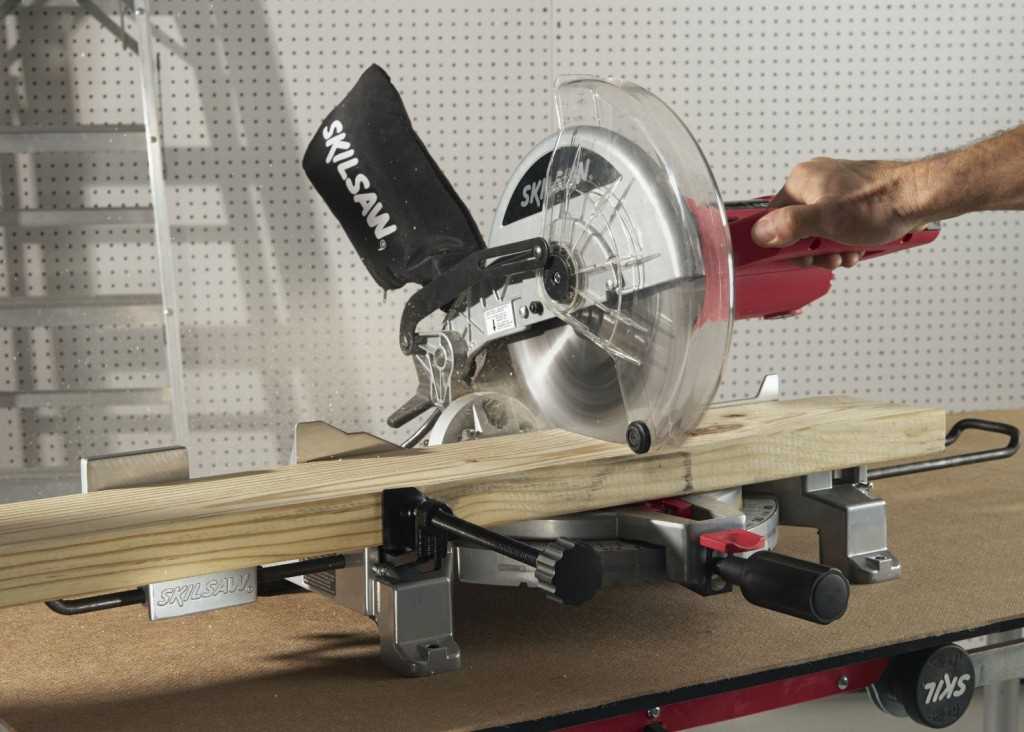 Understanding the Key Safety Features of a Miter Saw