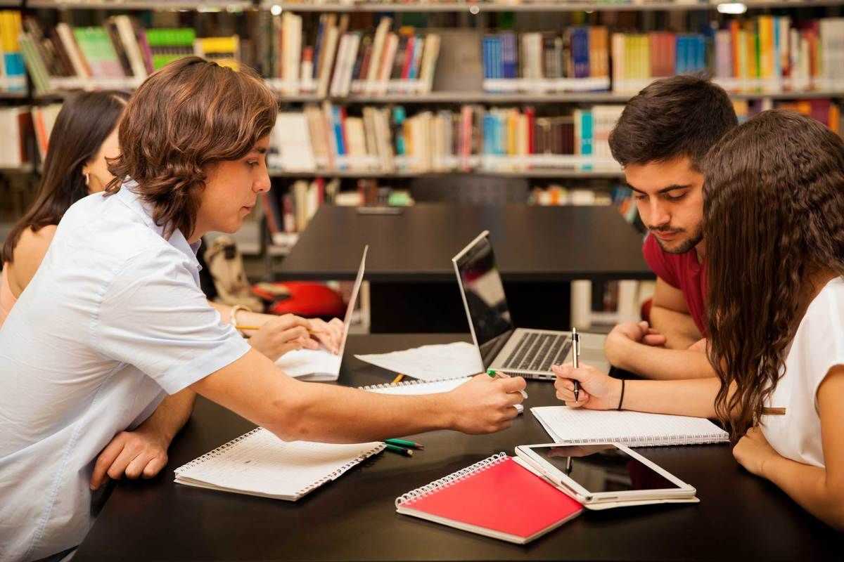 What is the student answer service?